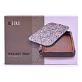 Laad de afbeelding in de Gallery-viewer, Benji - Notenhouten dienblad met magnetische dekselset
