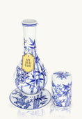 Laad de afbeelding in de Gallery-viewer, Luck stylish bong by My Bud Vase
