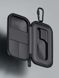 Laad de afbeelding in de Gallery-viewer, Vessel Compass Hub Case [Black]
